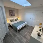 7 Sheraton Apartments